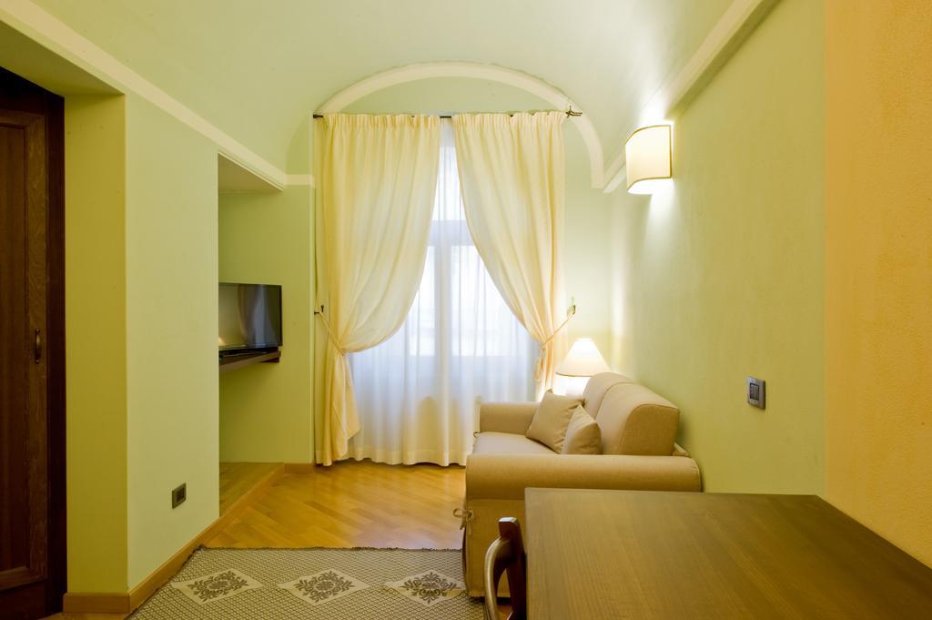 Piazza Azuni 18 Guest House Сассарі Номер фото